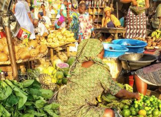 Women Bridging the Gap of Change and Innovation in Africa ToyosiOnikosi / CC BY-SA (https://creativecommons.org/licenses/by-sa/4.0)