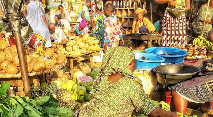 Women Bridging the Gap of Change and Innovation in Africa ToyosiOnikosi / CC BY-SA (https://creativecommons.org/licenses/by-sa/4.0)