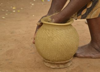 Women in Gungun Share their Experiences in Pottery Making